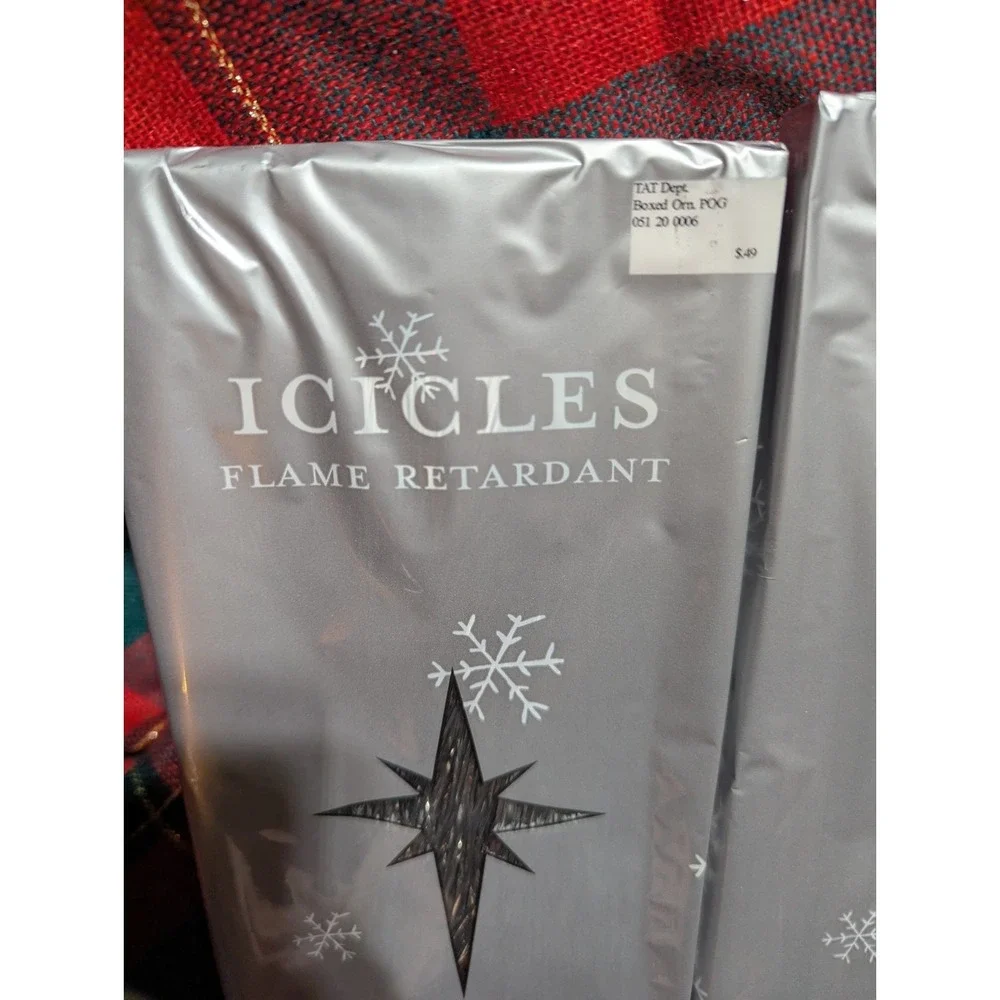 Christmas Icicles 1000 Strands 18